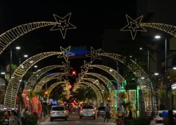 Véspera de Natal tem Parada Natalina mais cedo e Coral em Libras na Capital