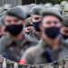 Contrariando Bolsonaro, Exército exige de militares vacina e máscaras