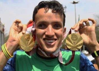 Bolsista de MS, Yeltsin recebe prêmio de melhor atleta e é destaque na revista Forbes