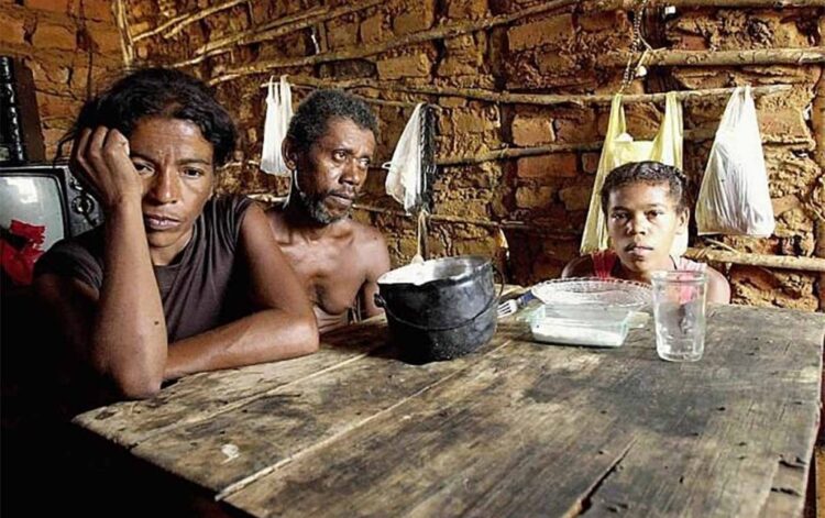 Artigo: Precisamos falar sobre o Brasil que não come
