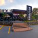 Capital ganha espaço que funciona como Beer Park na principal avenida da cidade