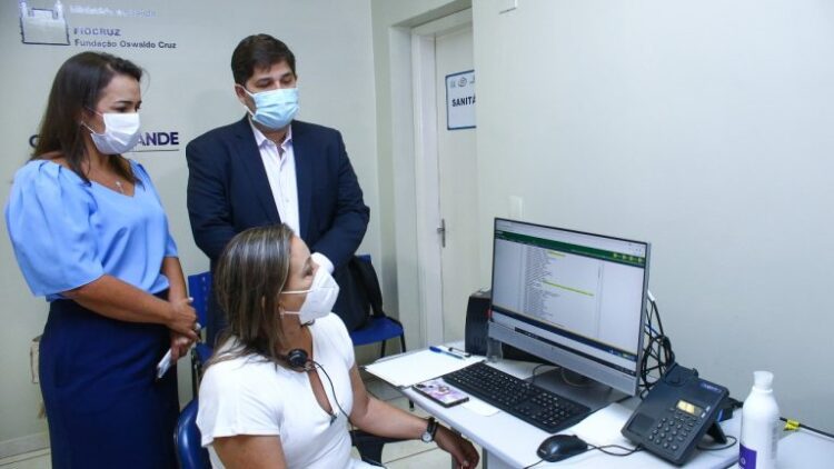 Pacientes com sintomas respiratórios podem receber atendimento médico sem sair de casa