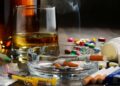 Especialistas alertam para o aumento do consumo de bebidas e drogas; Carnaval preocupa