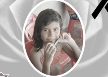 Menina de 9 anos morre afogada ao ter cabelos sugados pelo ralo da piscina em MS