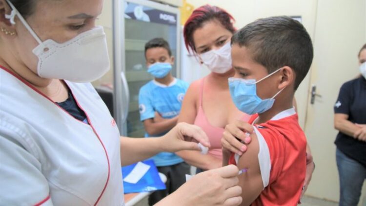 Capital inicia hoje aplicação da 2ª dose em crianças com a vacina CoronaVac contra a Covid-19