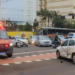 Motorista fura o sinal e acerta dois veículos na Avenida Afonso Pena nesta manhã