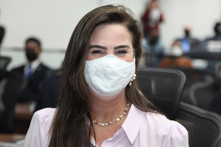 Evento proposto por Mara Caseiro homenageia artesãos de MS com Medalha Conceição dos Bugres