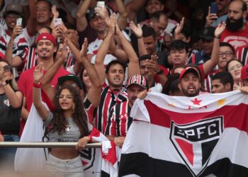 Domingão foi de festa: São Paulo vence Corinthians e avança à final do Paulistão
