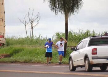Deputado caminha 24km até Terenos para anunciar R$ 200 mil à saúde