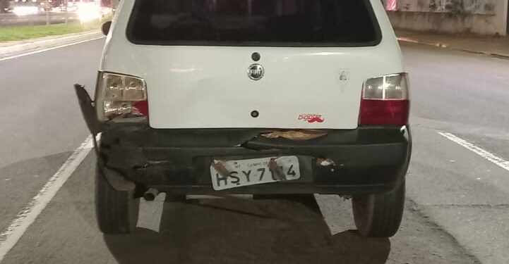 Vídeo: Motorista causa engavetamento com 3 veículos na Fernando Corrêa da Costa e foge na Capital
