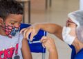 Crianças vacinadas com Pfizer já podem tomar segunda dose na Capital