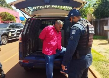 Filho mata o próprio pai queimado em fogueira e disse que era pra aliviar o sofrimento do cadeirante