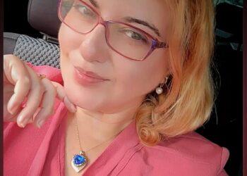 Prosa e Verso:  “O que te desafia?”, por Karol Costa