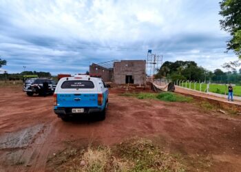 Trabalhador encosta andaime de ferro em rede de alta tensão e morre eletrocutado nesta manhã