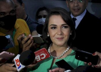 Prefeita Adriane Lopes sanciona projeto que institui programa de atenção a órfãos do feminicídio