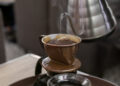 O café, bebida queridinha do Brasil e do Mundo, tem três datas comemorativas no calendário!