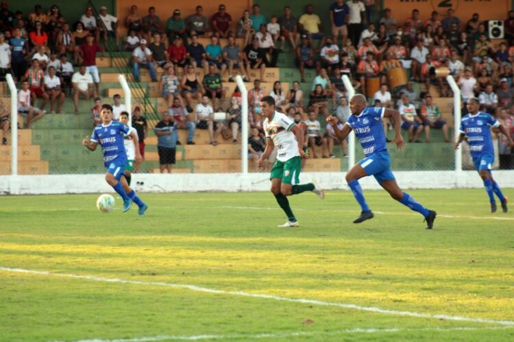 Estadual de Futebol 2022: Naviraiense vence e segue na cola do líder Operário; Crec perde a segunda seguida
