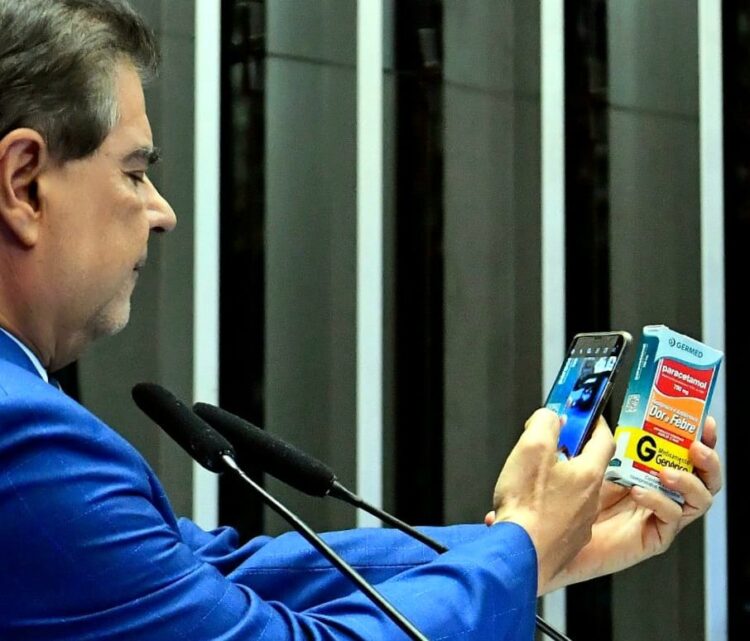 Parecer do senador Nelsinho Trad a projeto que institui bula digital é aprovado no Senado