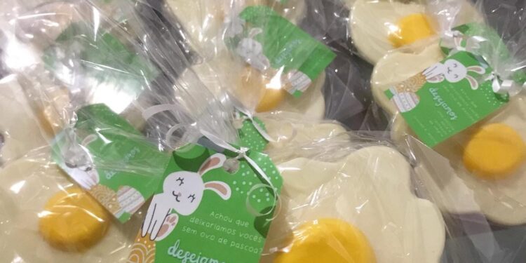 Confeiteira oferece lembrança de Páscoa inusitada para ninguém ficar sem seu Ovo