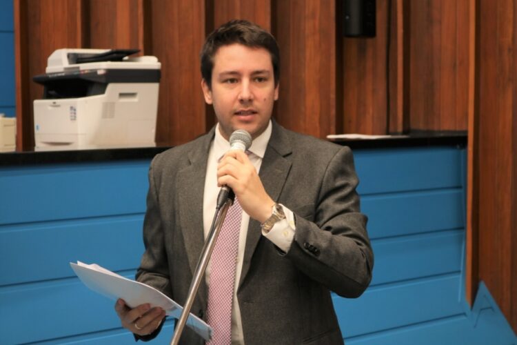 Projeto do deputado João Henrique “aposenta” cães de guarda