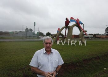 Em Naviraí, Puccinelli se reúne com lideranças e escuta população