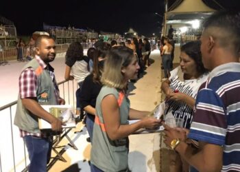 Prefeitura realiza ação contra o trabalho infantil durante desfile das escolas de samba