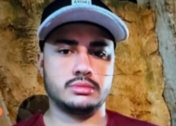 Jovem é morto por dono de lanchonete, após jogar máquina de cartão em funcionária