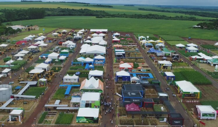 Showtec 2022 tem programação de painéis técnicos, mostra de maquinários e insumos para a agropecuária