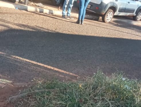 Cruzamento perigoso no Aero Rancho provoca colisão envolvendo 2 carros nesta manhã