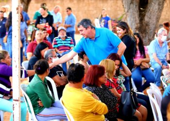 Riedel caminha pelo comércio e ouve a população em Taquarussu, Nova Andradina, Brasilândia e Santa Rita