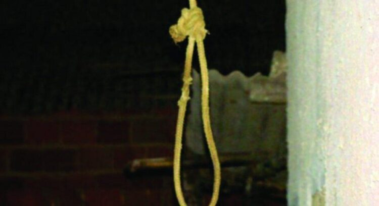 Polícia intervém e impede que menor de 16 anos tire a vida com faca e corda em MS