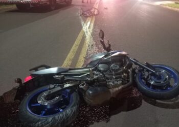 PM de moto e ciclista morrem na Nasri Siufi, após colidirem um com o outro nesta noite
