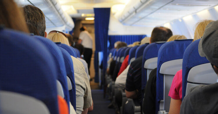 Senado debate altos custos pagos por passageiros de avião pelos serviços aéreos