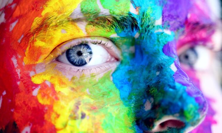 Casarão Brasil lança e-book Projeto Direitos Humanos para Refugiados LGBTI