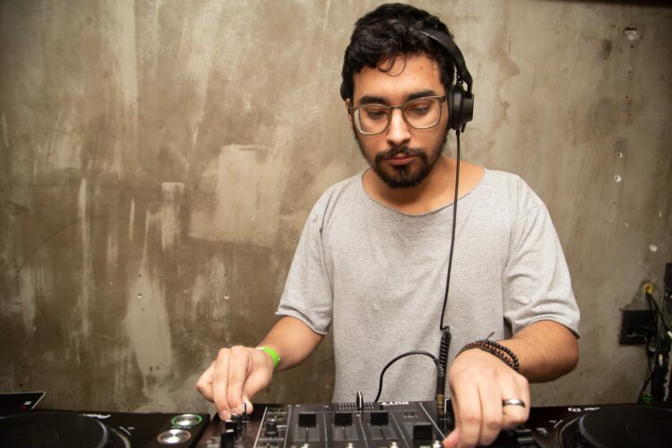 Cabana Music lança novo EP ‘Feel the Nigth” após dois anos de hiato no Paraíba 73