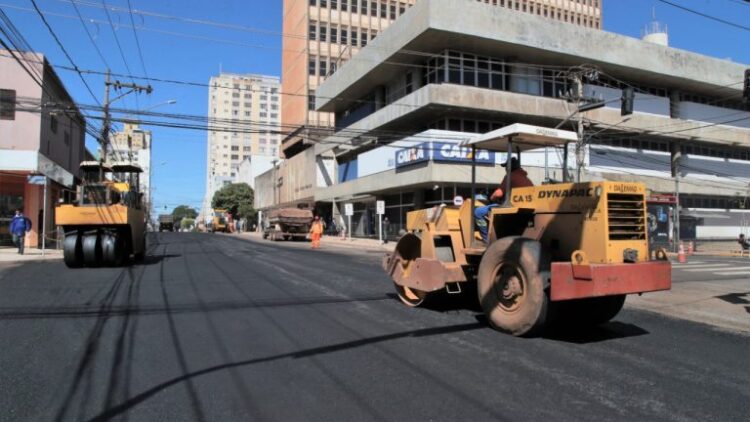 Rua 13 de maio passa por recapeamento nesta terça-feira em Campo Grande
