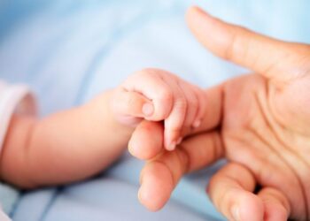 Ginecologista fala de alternativa para quem deseja adiar a maternidade