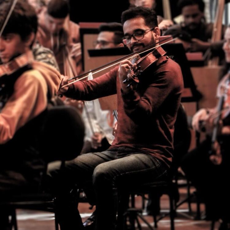 No último mês de “Diálogos Musicais”, programação conta com conferências, palestras e concertos musicais