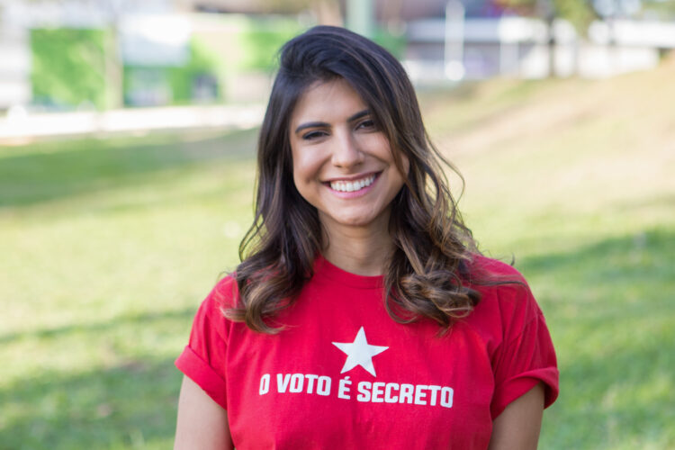 Vereadora Camila Jara lança sua pré-candidatura a deputada federal
