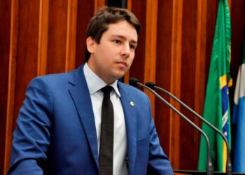 Deputado João Henrique quer venda de medicamentos em supermercados