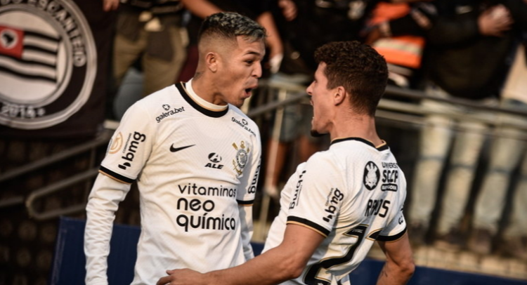 Corinthians vence Juventude e reassume liderança do Brasileirão