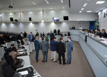 Vereadores aprovam seis projetos na sessão desta quinta-feira