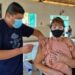 Vamos viver mais?: Então vá se vacinar neste feriado, tem plantão contra o Covid e Influenza