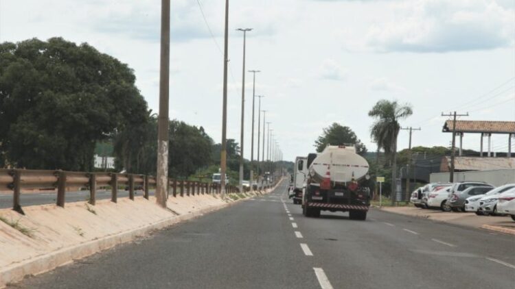 Prefeitura licita recapeamento da Duque de Caxias, trecho Indubrasil/Aeroporto