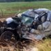 Colisão entre duas carretas e Hilux nesta tarde mata homem de 37 anos e deixa a esposa ferida
