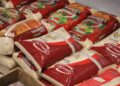 Fiscais Tributários de MS arrecadam 1,5 tonelada de alimentos e doarão a famílias carentes