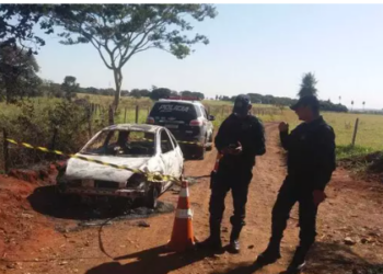 Corpo é encontrado queimado dentro de Ford Ká na saída na MS-080 na Capital