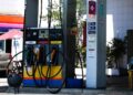 Preço da gasolina fecha primeira quinzena de julho a R$ 6,79, com recuo de 10,22%, aponta levantamento