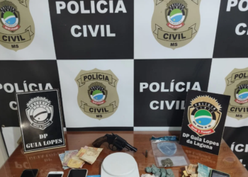 No “Bar Chapa Quente”, homens são preso por tráfico de drogas e exploração sexual