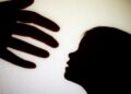 Pai encontra homem dentro de casa e filha de 5 anos diz ter sido estuprada em MS